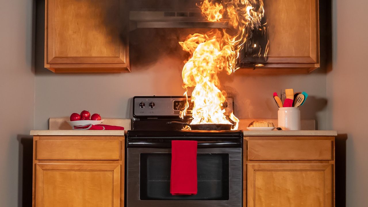 Yemek yaparken evinizi yakmayın: Kimse bunlara dikkat etmiyor
