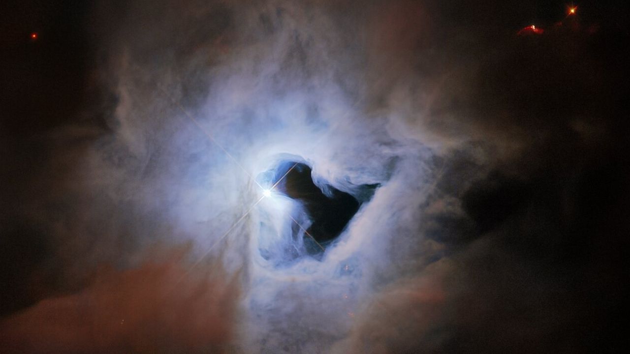 Hubble Teleskobu, kozmik bir anahtar deliğini görüntüledi: Peki derin uzaydaki bu şey ne? - VİDEO