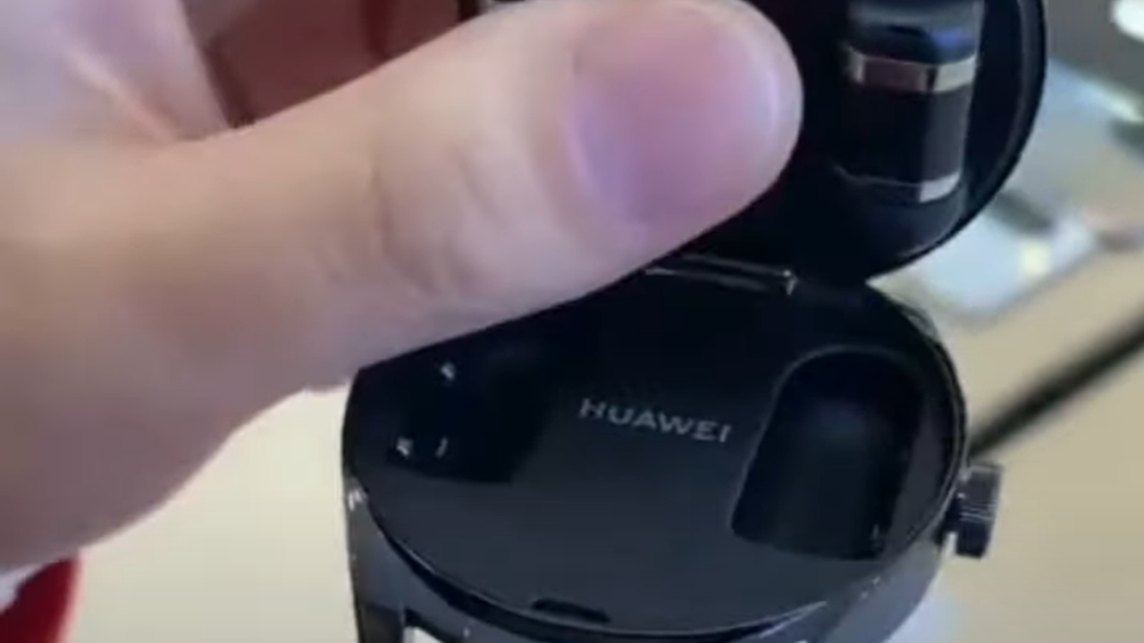 Huawei, yeni akıllı saatinin içine kablosuz kulaklık sakladı!