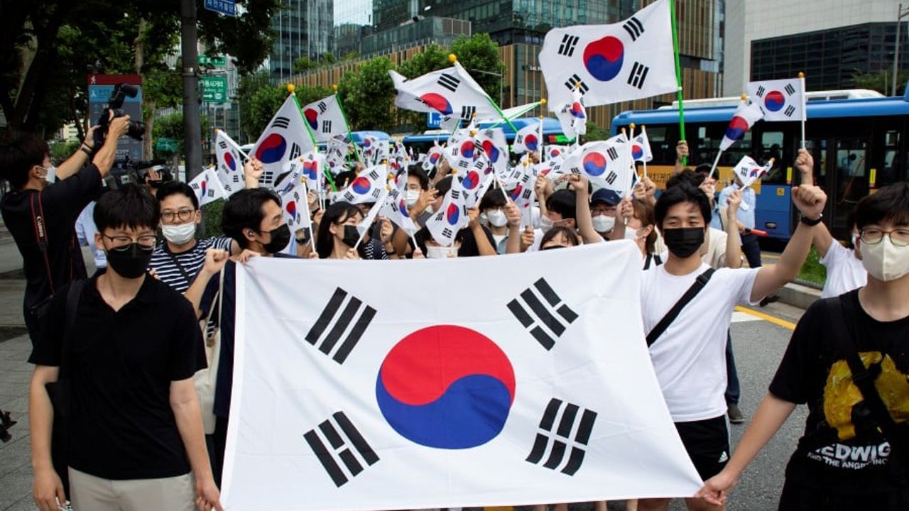 Güney Kore'de herkes 1 veya 2 yaş gençleşecek: Peki nasıl?
