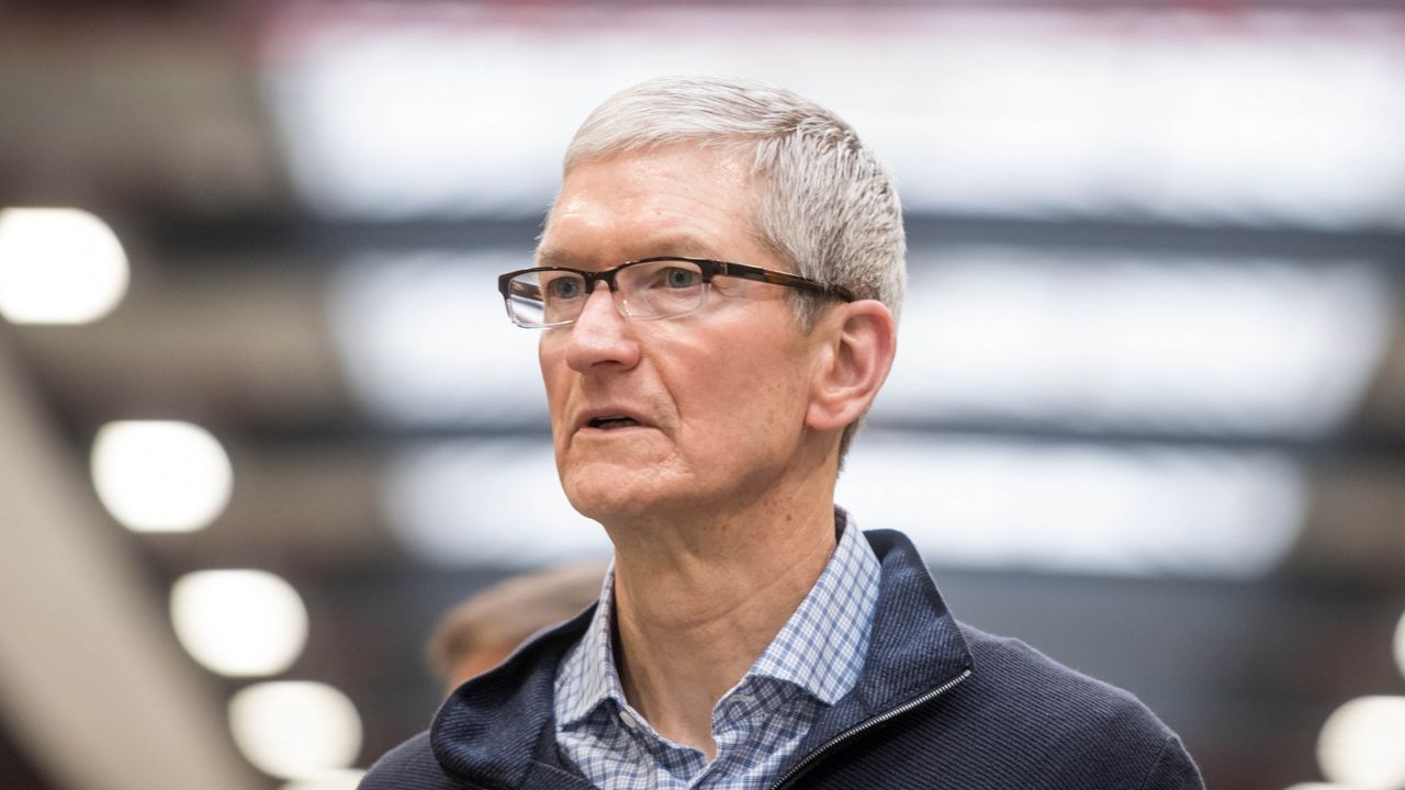 Apple CEO'sunun maaşı zamlanacağına daha da düştü! Nedeni açıklandı