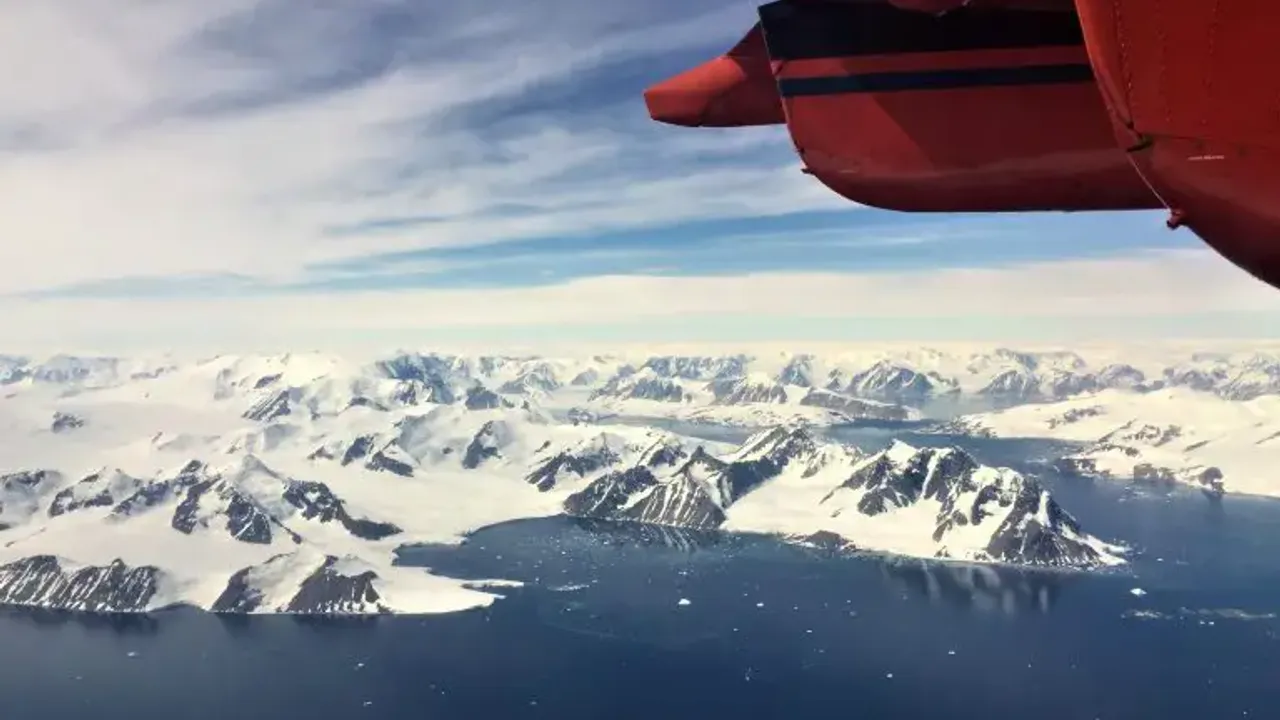 On binlerce uydu ile Antarktika'nın eriyip gitmesini görüntülediler!