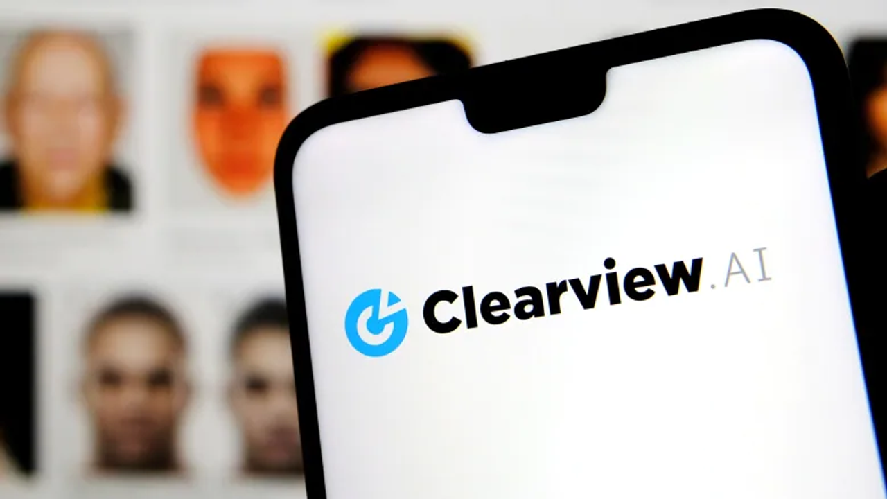 Yüz tanıma sistemi için insanların bilgilerini çalan Clearview'a para cezası!