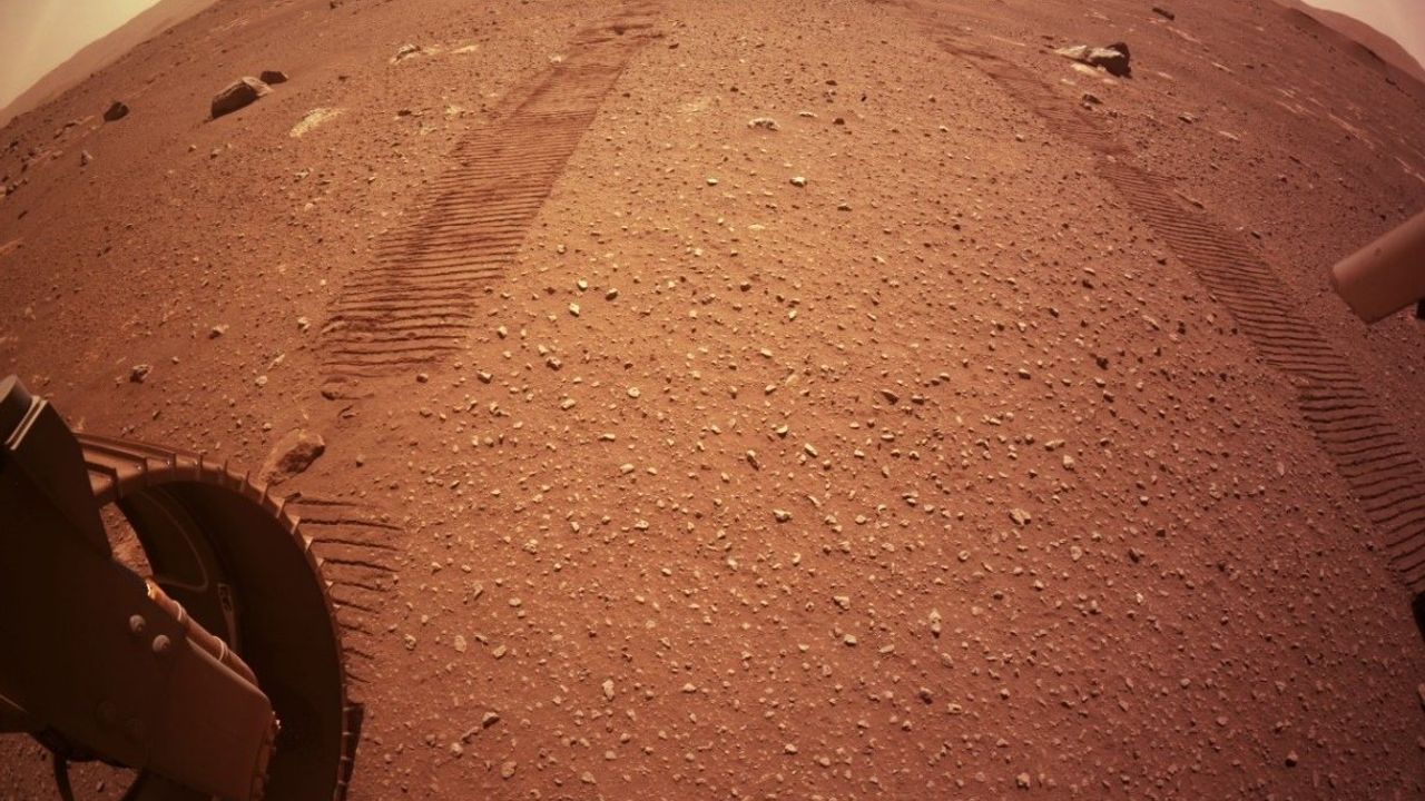 NASA'nın gezgini Perseverance, Mars'ta yaşam aramaya başladı!