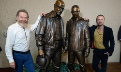 Breaking Bad heykelleri tartışma konusu oldu: "Meth yapanları yüceltiyor"