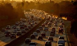 Kaliforniya'dan çok önemli karar: Benzinli ve dizel araçlar yasaklandı