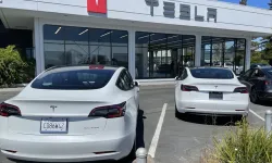 Tesla, 1 milyondan fazla aracını fabrikaya geri çağırabilir