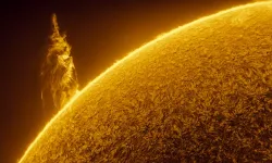 Güneş’in inanılmaz gücünü gösteren plazma fırtınası böyle görüntülendi - VİDEO
