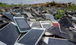 5.3 milyar cep telefonu çöpe gidecek