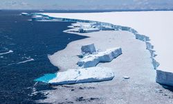Antarktika buz levhası koptu kopacak! 458 kilometrelik taban nehri keşfedildi