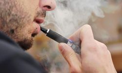 Meyveli sigara likitlerini yasaklamak e-sigara kullanımının önüne geçemedi