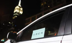 New York, Uber benzeri hizmetlerde kullanılan araçlarının 2030 yılına kadar elektrikli olmasını zorunlu tutacak