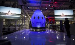 SpaceX'in ilk uzay yolculuğuna çekiliş sonucu biri alınacak! Şanslı kişi kim...
