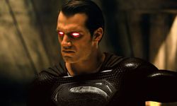 Justice League'den bu kez Superman fragmanı! Yeni kostüm seçildi...