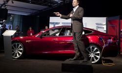Tesla, 475.000 aracını geri çağırıyor!
