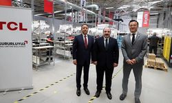 Bakan Varank'tan Türkiye'de üretime başlayan TCL'e ziyaret