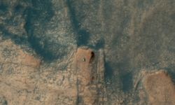 NASA, Curiosity'nin Mars yörüngesinden çekilmiş bir fotoğrafını paylaştı