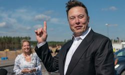 Elon Musk: Mars kutuplarına nükleer bomba fırlatmalıyız