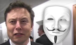 Elon Musk, Anonymous ile dalga geçti!
