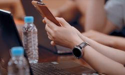 Samsung'un paylaştığı bir videoda Galaxy Z Fold 3 ve Galaxy Watch 4 gözüktü!
