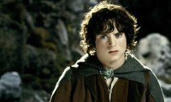 Frodo'dan Yüzüklerin Efendisi dizisine tepki! Twitter'dan paylaştı...