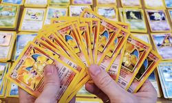 Pandemi yardımı olarak aldığı kredinin 57 bin dolarını bir Pokemon kartına harcadı