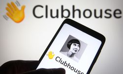 Clubhouse, canlı altyazı desteği vermeye başladı! 13 dil desteklenmeye başlayacak...