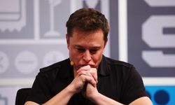 Elon Musk, Twitter anlaşmasının askıya alındığını söyledi