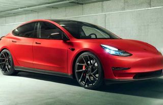 Tesla, araçlarını fabrikaya geri çağırdı! Gevşeyen süspansiyonlar yola düşme riski taşıyor