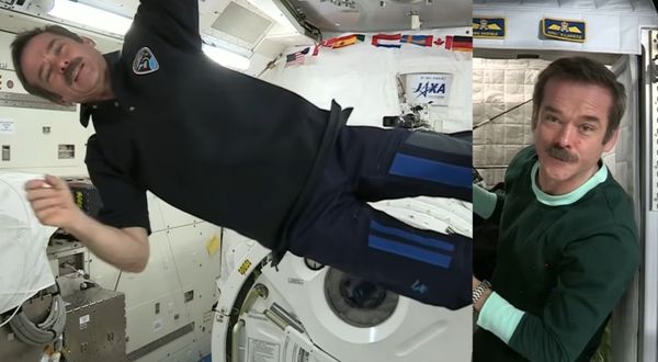 Astronotlar uzayda nasıl uyur? - VİDEO