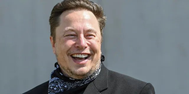 Elon Musk batıyor mu? 2022'de her gün servetinden 310 milyon dolar kaybetti