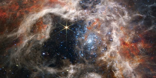 James Webb Uzay Teleskobu, dev bir kozmik örümceğin görüntüsünü yakaladı