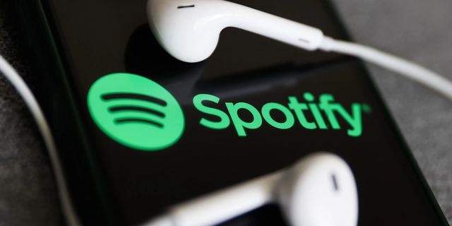 Spotify, yapay zeka tarafından üretilen şarkıları platformdan kaldırdı!