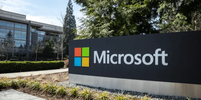 Microsoft yapay zeka çalışmalarını yavaşlatan 'etiklik' ekibini işten çıkarıyor