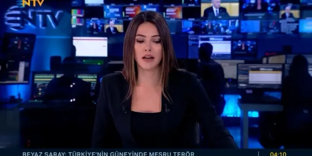 NTV spikeri Buse Yıldırım depreme canlı yayında yakalandı - VİDEO