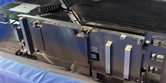 Nvidia RTX 4090 Ti devasa boyutuyla görüntülendi