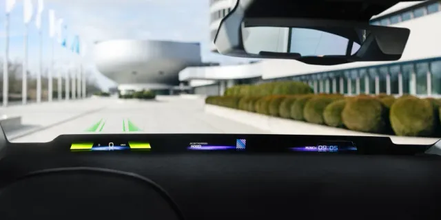 BMW, araçlarına panoramik görüş ekranı getiriyor!