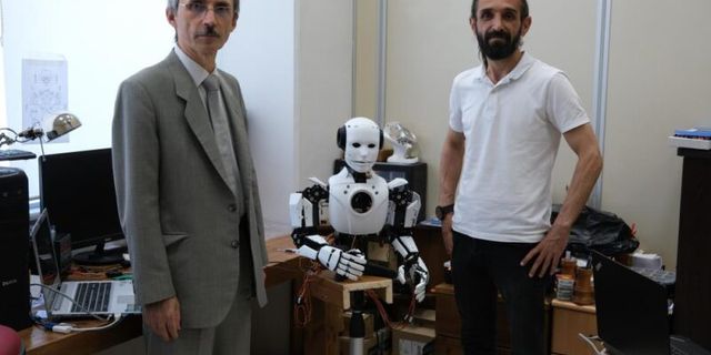 Bursa’nın insansı bionik robotu!