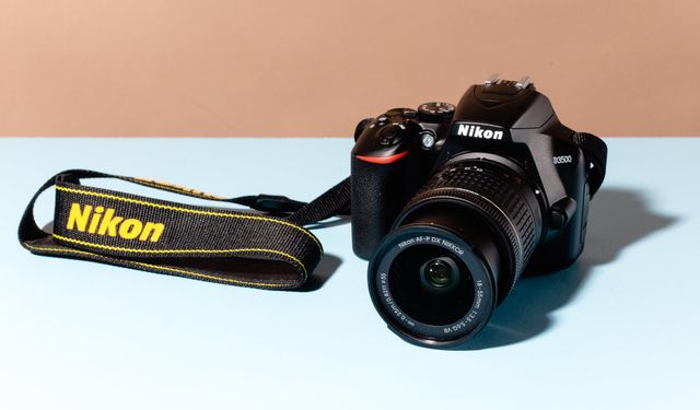 Nikon SLR fotoğraf makinesi üretimini bırakıyor