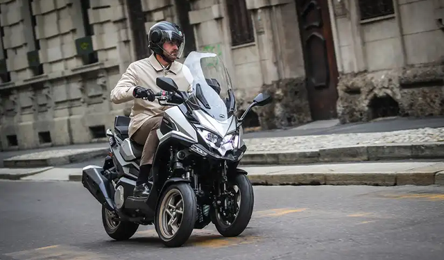 Üç tekerlekli Kymco CV3 Türkiye’de! Kymco CV3 fiyatı ne kadar?