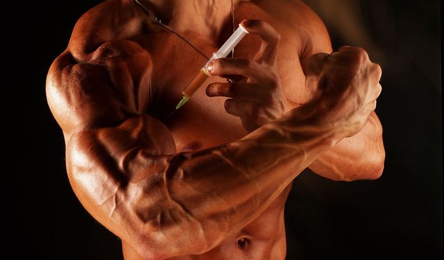 Anabolojik-androjenik steroid kullanımı bağımlılık mı yapıyor?