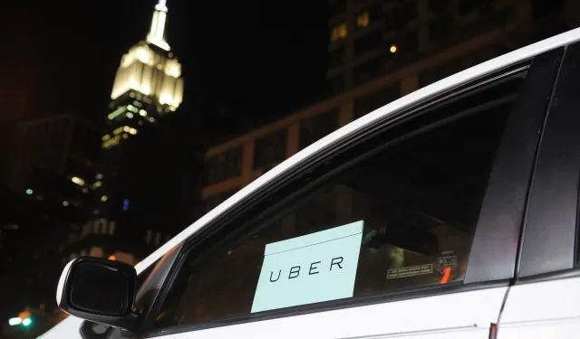 New York, Uber benzeri hizmetlerde kullanılan araçlarının 2030 yılına kadar elektrikli olmasını zorunlu tutacak