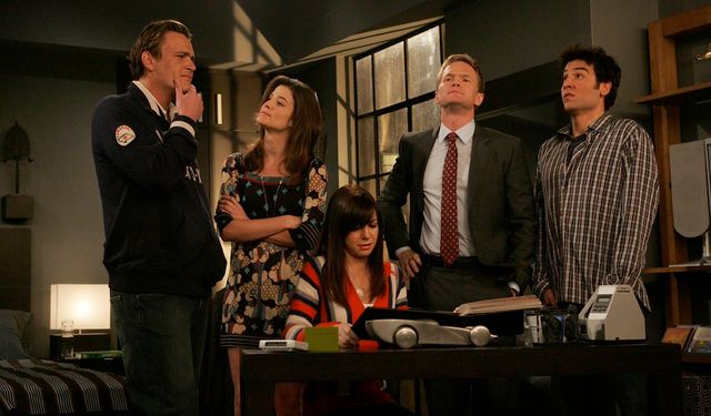 HIMYM sevenlerine müjde: How I Met Your Father geliyor!