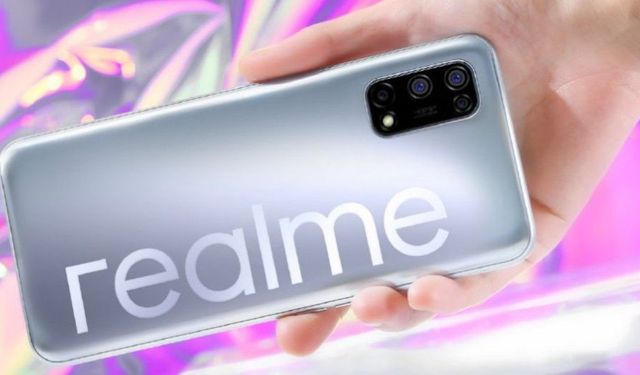 Akıllı telefon sektöründe yarış kızışıyor: Realme rakipleri geçti!