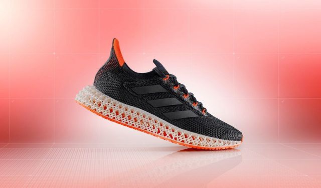 Adidas'ın 3D yazıcı ile ürettiği koşu ayakkabısı "hileli" olarak adlandırıldı!