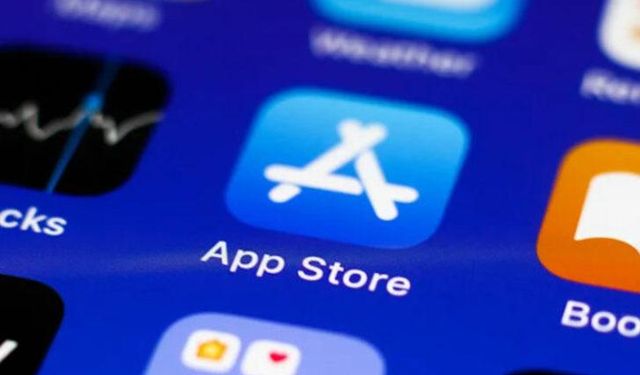 Apple zamlara devam ediyor! Dolar kuru App Store'u da vurdu...