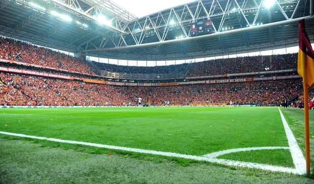 TFF açıkladı: 3. doz aşısını olmayanlar statlara alınmayacak!