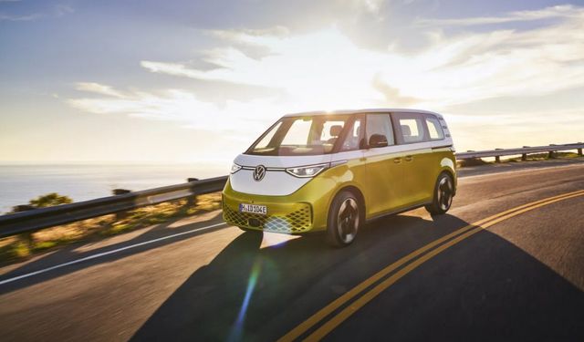 Hippi minibüsü elektrikli olarak geri döndü: Volkswagen ID. Buzz