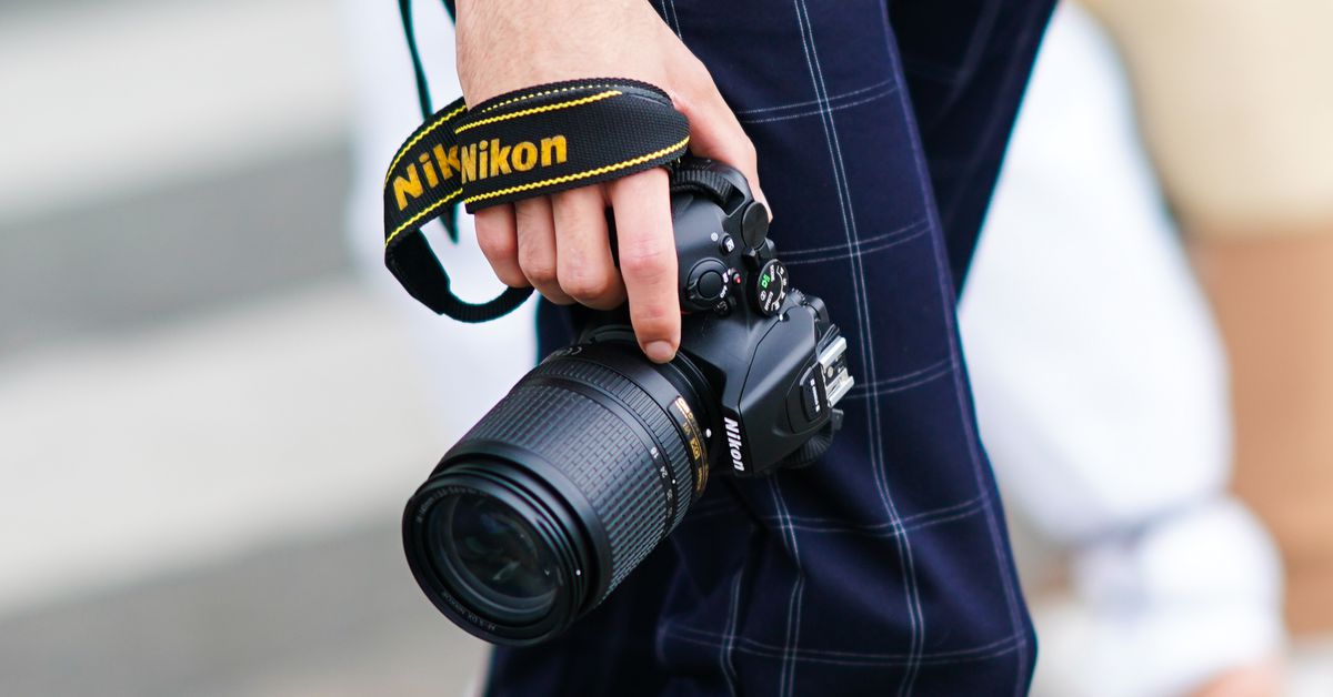 Nikonun-SLR-fotograf-makinesi-pazarindan-ayrildigi-biliniyor